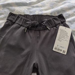 Lululemon On the Fly Pant Luxtreme Size 2 Black